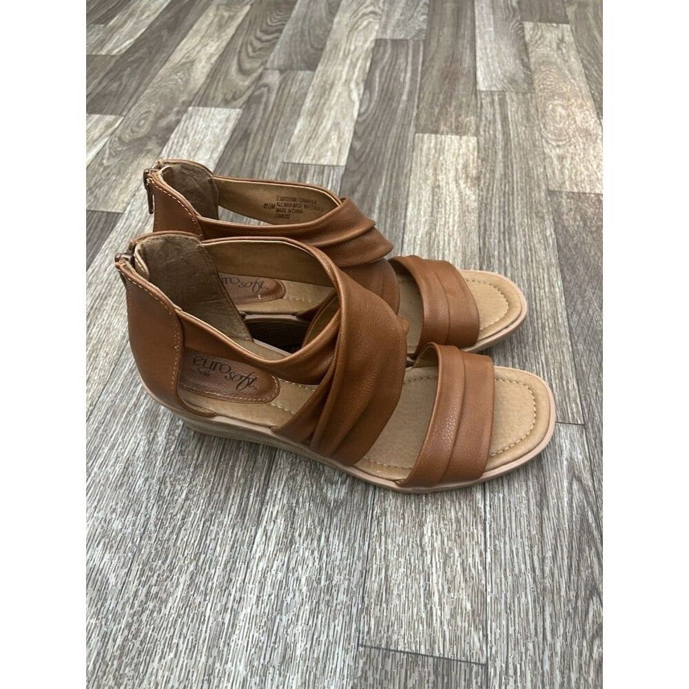 Eurosoft Women's Ginnifer Wedge Sandals Brown Leather Size 8.5 M Zip-up Open Toe